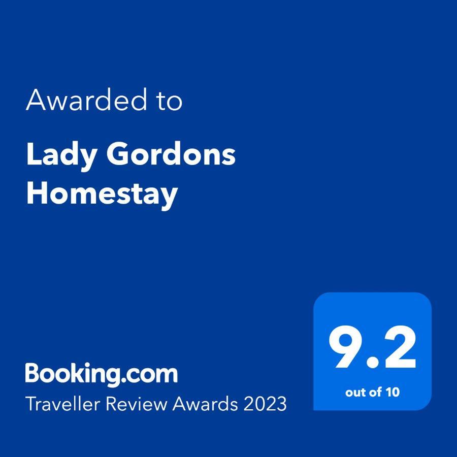 Lady Gordons Homestay Канди Экстерьер фото